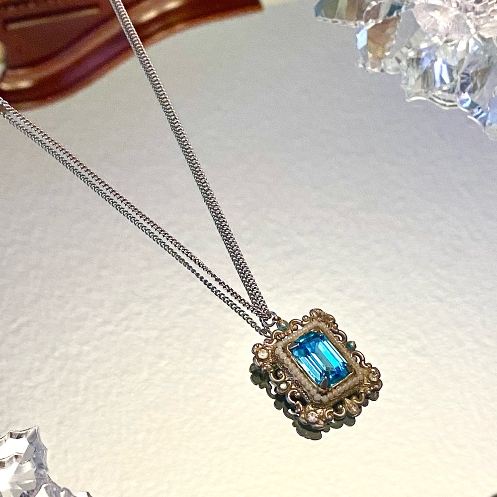 vintage blue gemstone necklace
